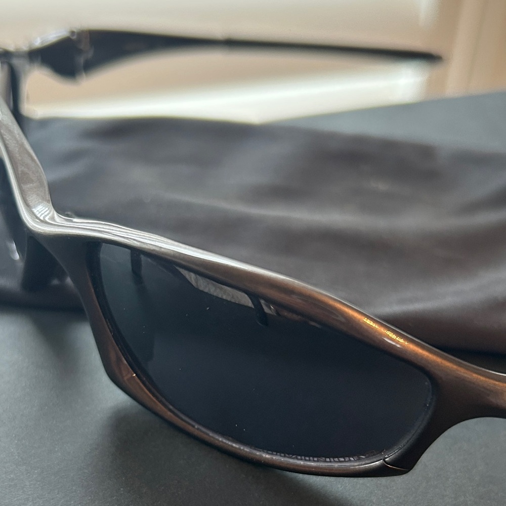 Oakley Hatchet Carbon Frame w/ Polarized Black lense - Vintage - PreOwned - Picture 4 of 15